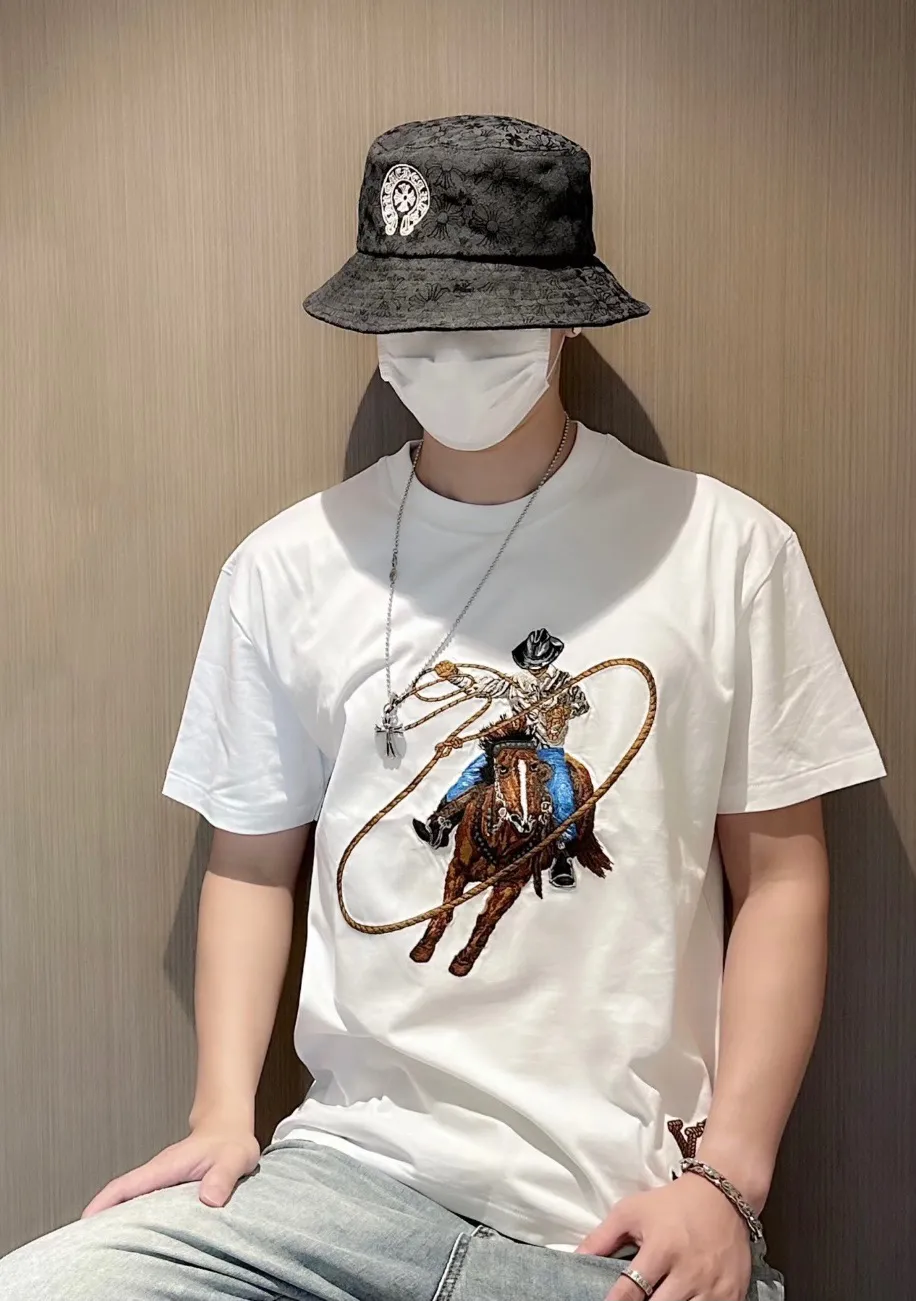 Louis Vuitton/